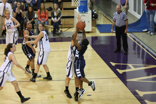 Jackets Lose Heartbreaker to Avila in HAAC Championship