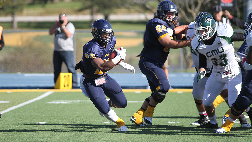 Yellowjackets Down the Eagles in 31-23 Homecoming Win