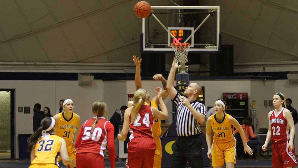 Grand View Tops Women's Basketball