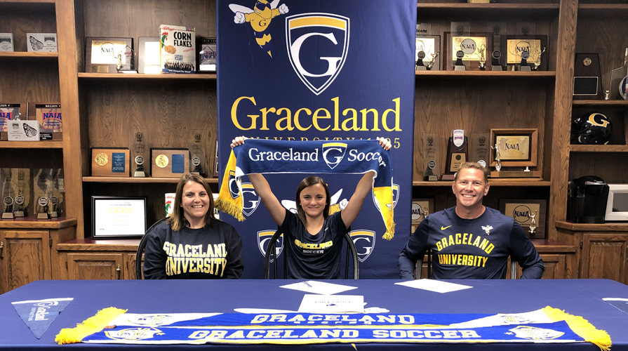 Women's Soccer Signs Makenzie Fuller