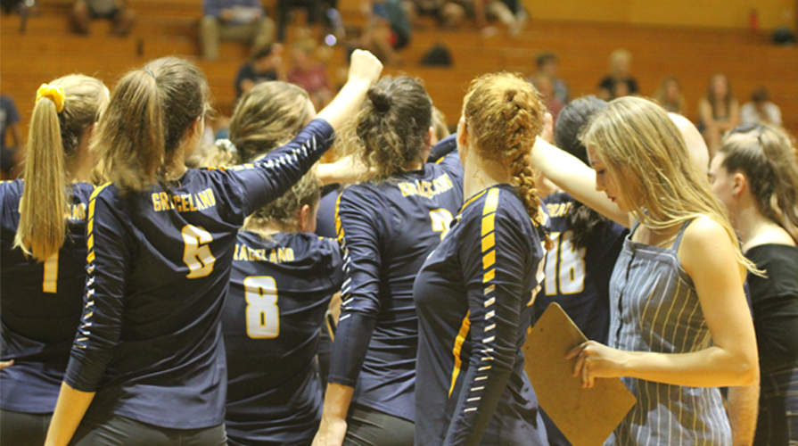 Grand View Prevails in Four Over Yellowjackets