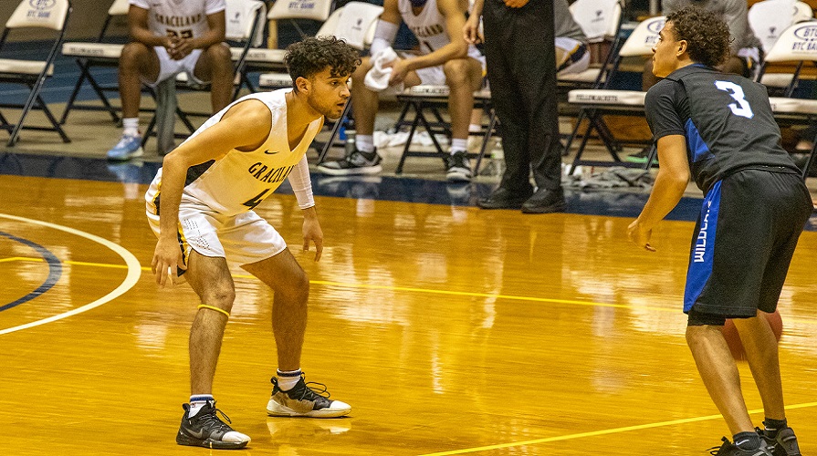Clarke Defeats Graceland Men's Basketball, 88-71