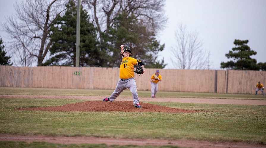 Vikings Take Final Two Games of Series Over Graceland