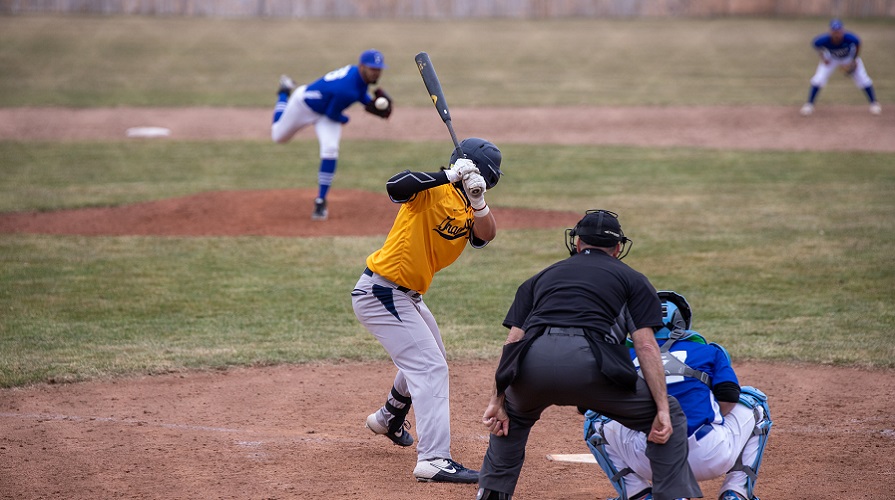 Baseball Opens Four-Game Set With Split at Grand View