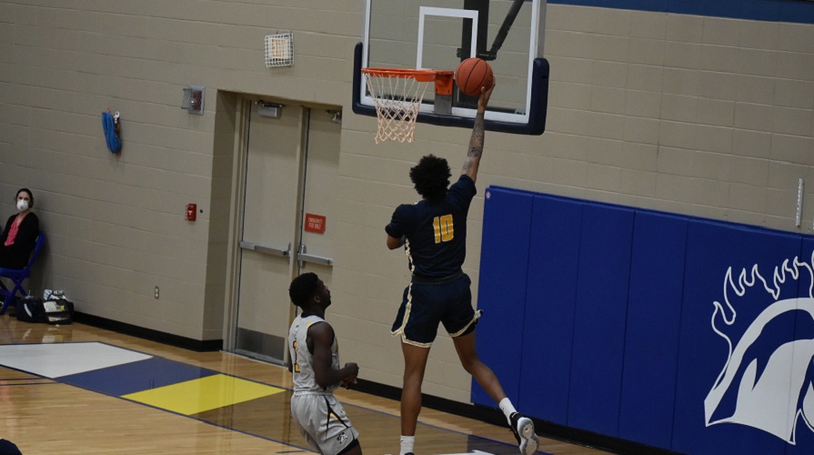Men's Basketball Falls on the Road to MidAmerica Nazarene