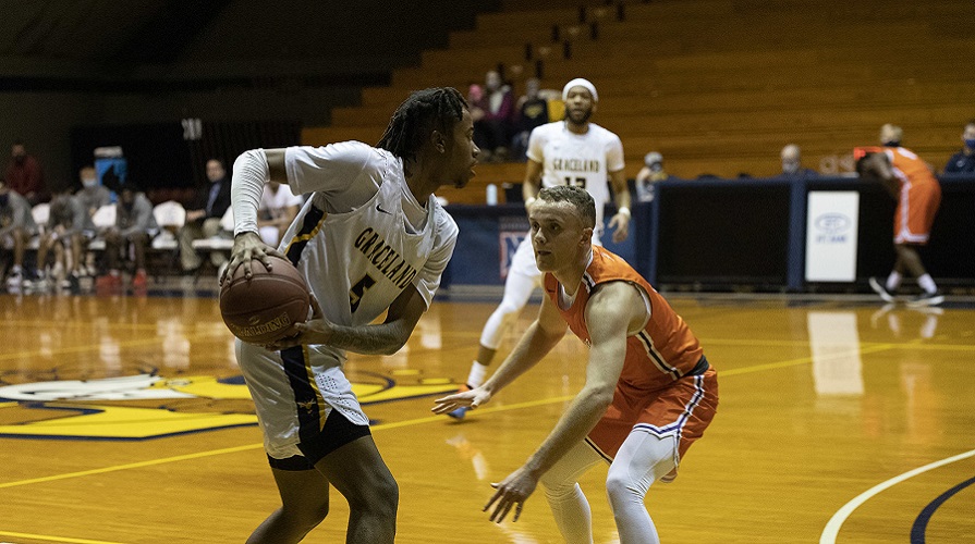 Late Surge From Central Methodist Downs Graceland Men