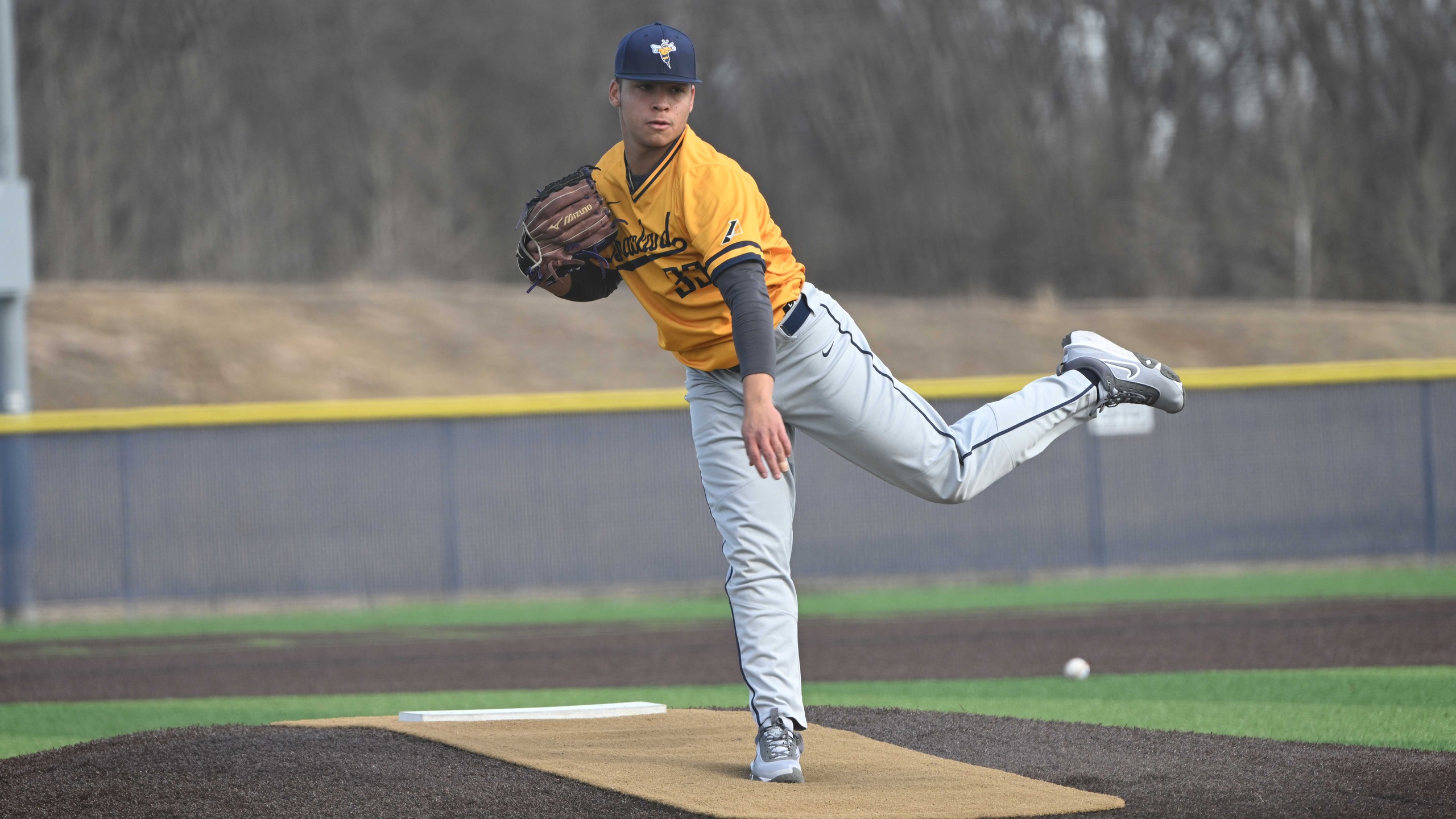 Graceland Splits Doubleheader Against Columbia to Open Season