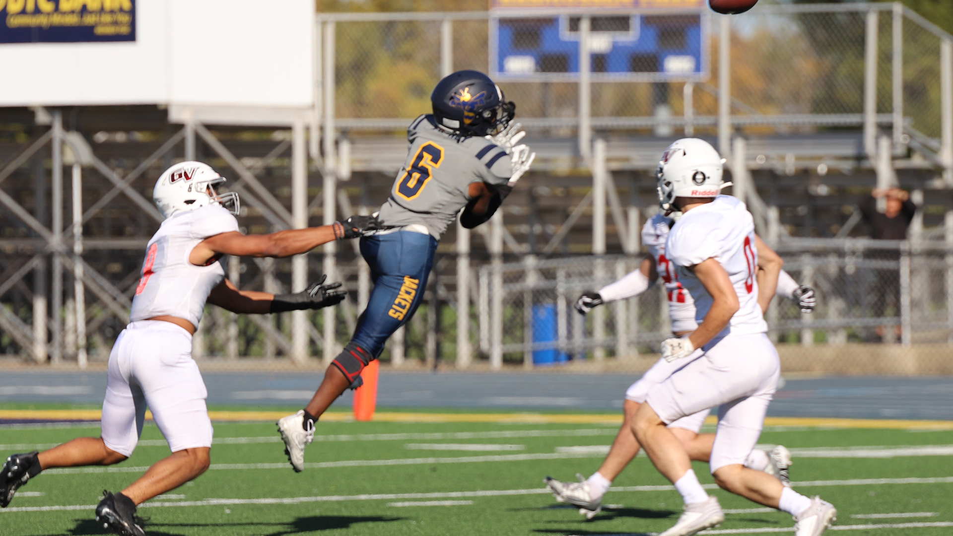 Football Defeated by the No. 2 Grand View