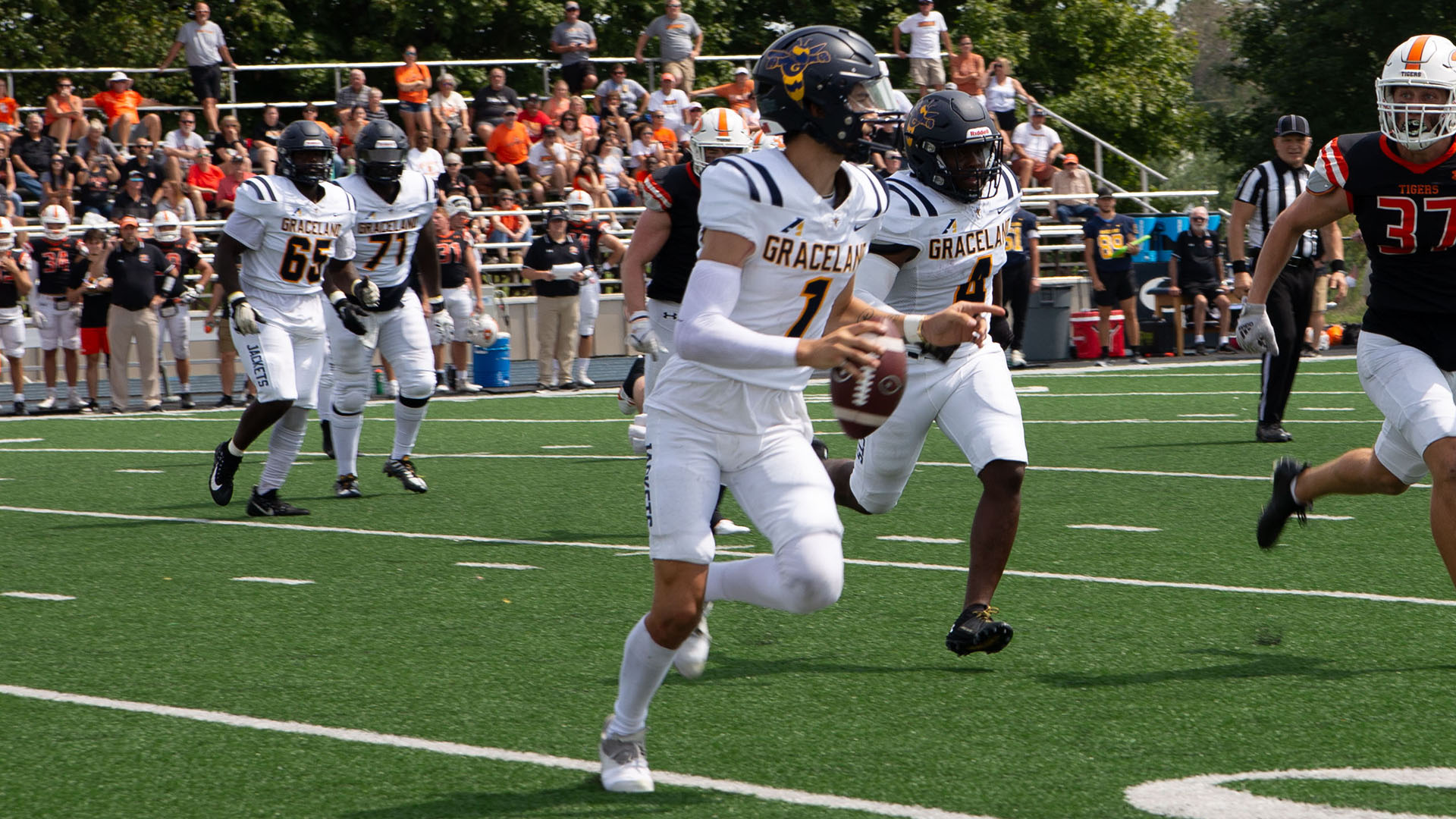 Football Clipped Central Methodist and Remain Undefeated
