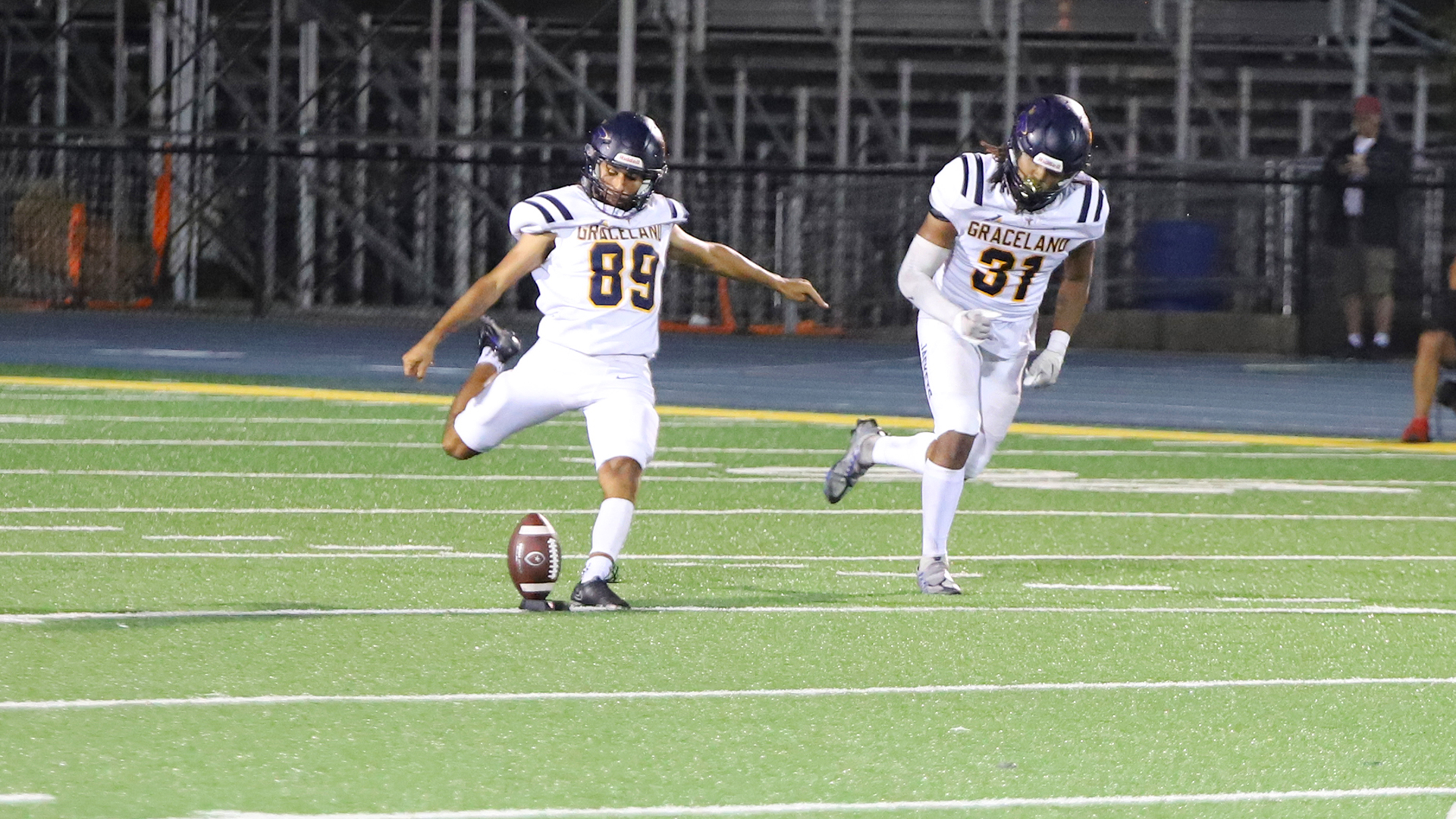 Football Remains Undefeated with a Late Field Goal to Take Down the No. 7 Benedictine