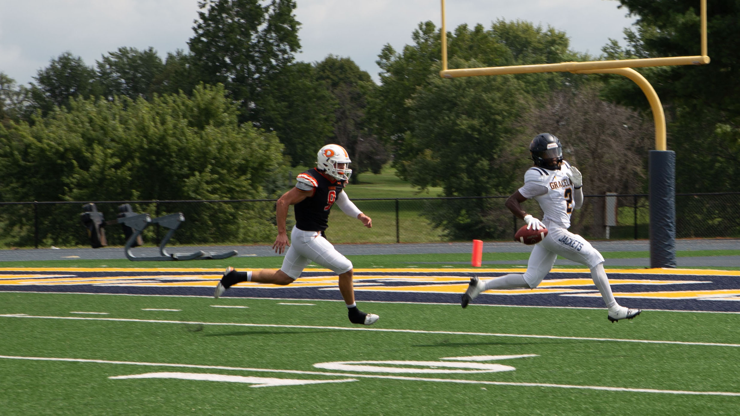 Yellowjackets Sting Doane in Record-Setting Rout