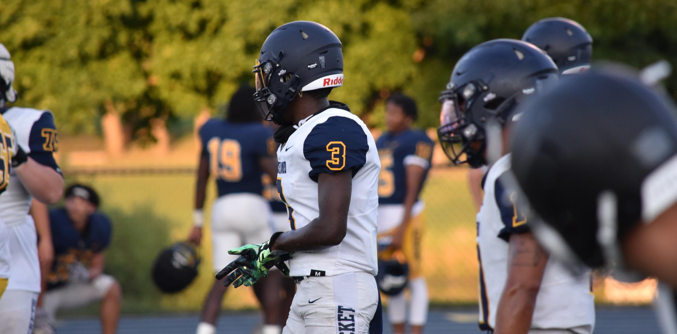 Yellowjackets Fall to Pioneers
