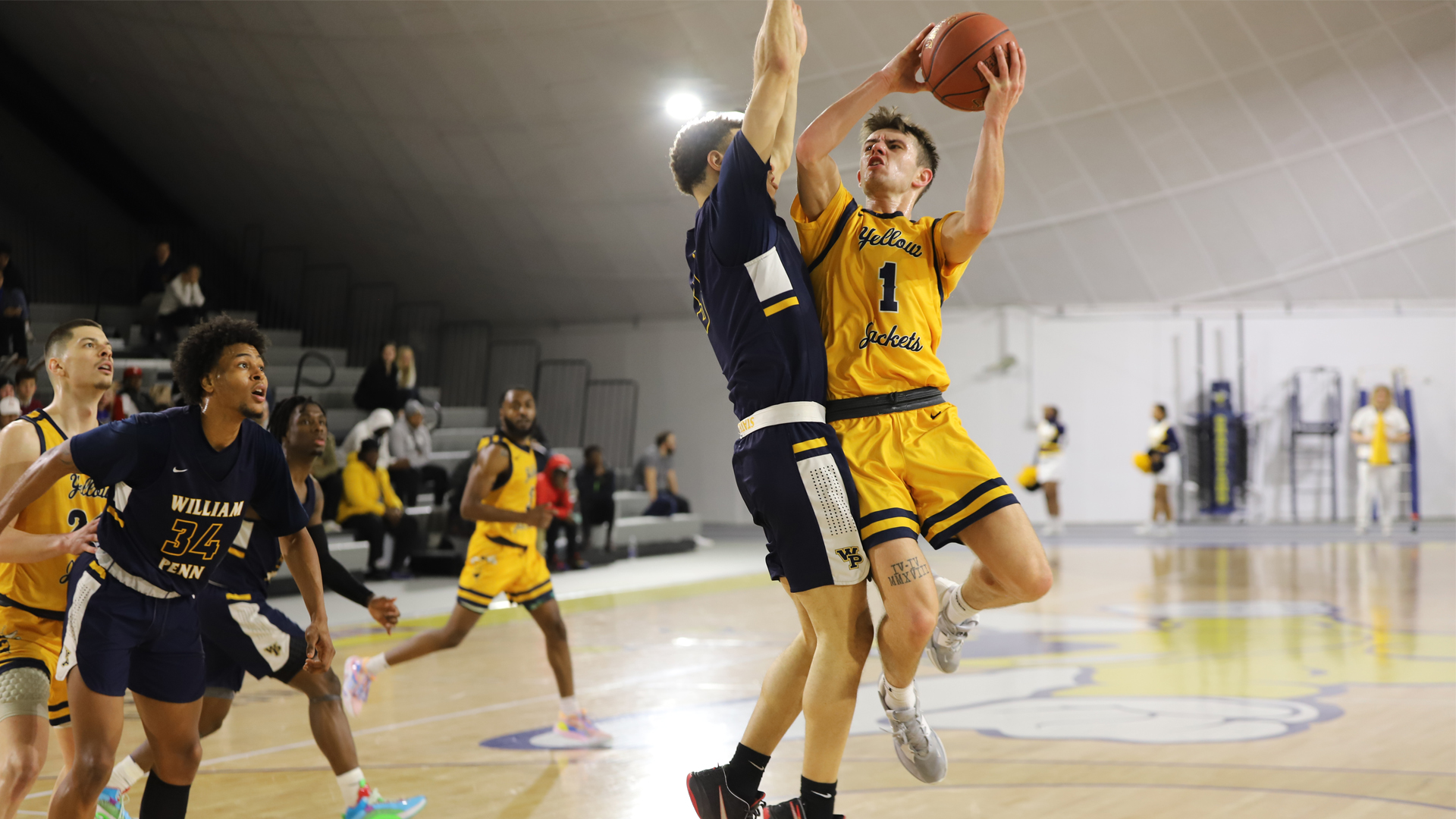 Men's Basketball Halted by the Statesmen Late in the Second Half