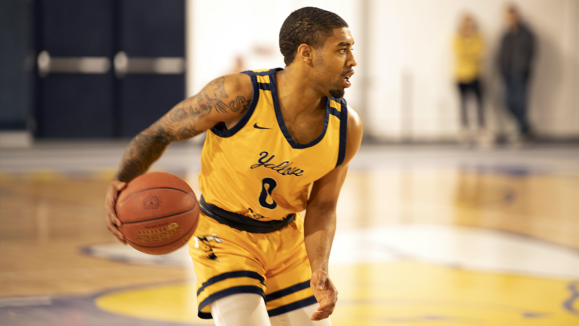 Men's Basketball Stings the Wildcats; Extends Win Streak to Five