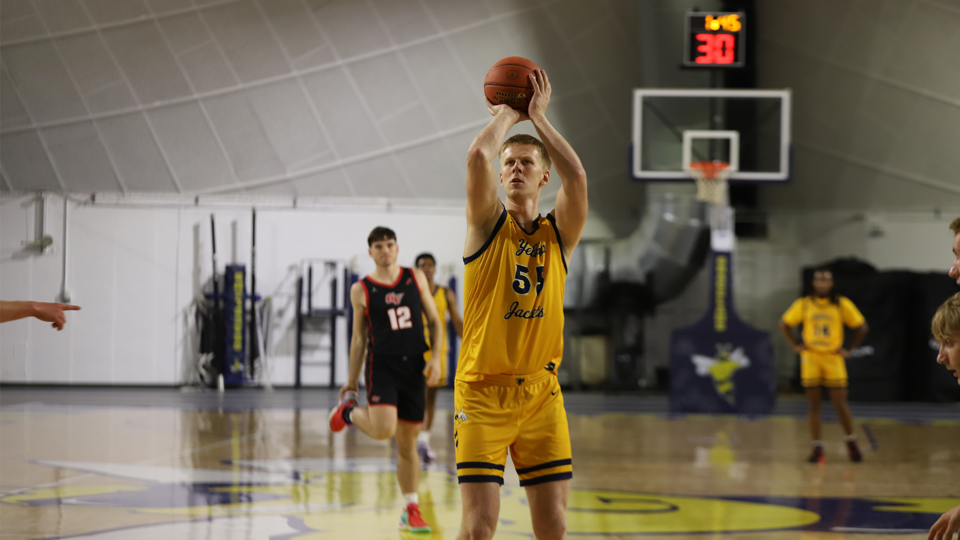 Men&rsquo;s Basketball Conquered Grand View