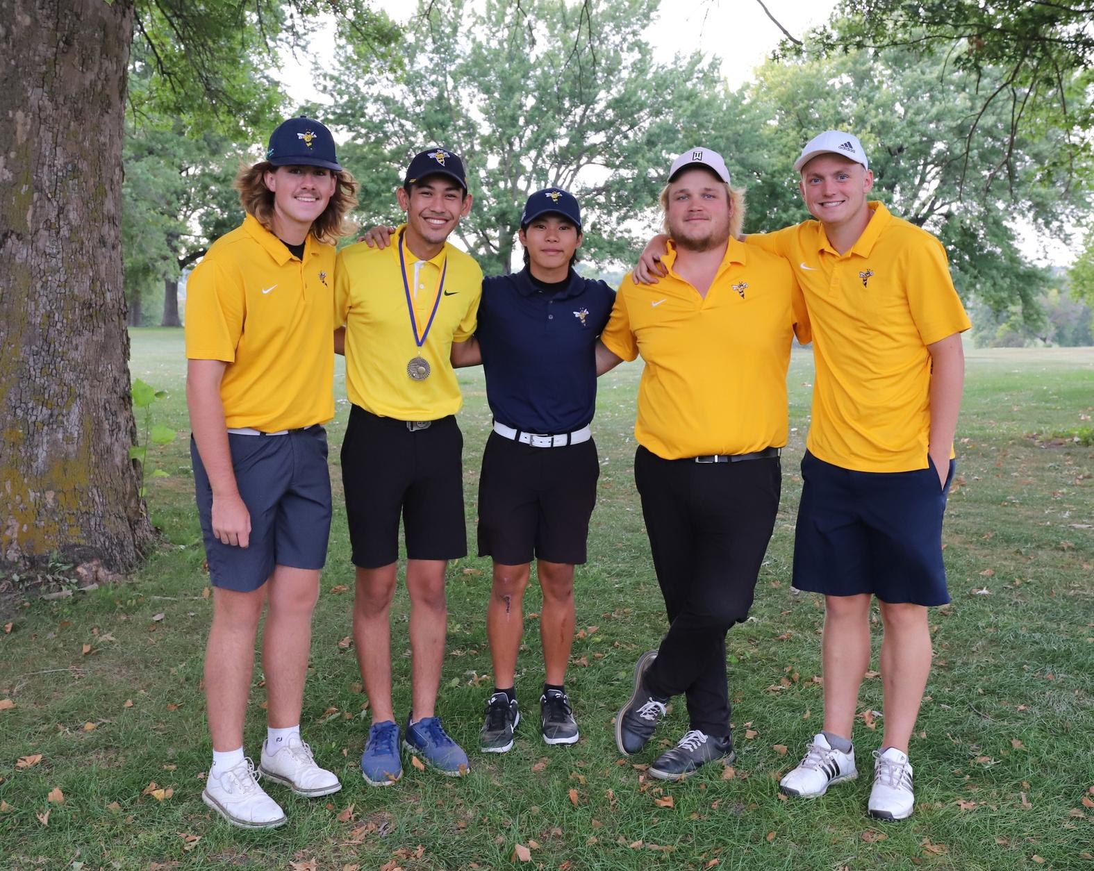 Men's Golf Takes 3rd; Razak Claims Individual Title