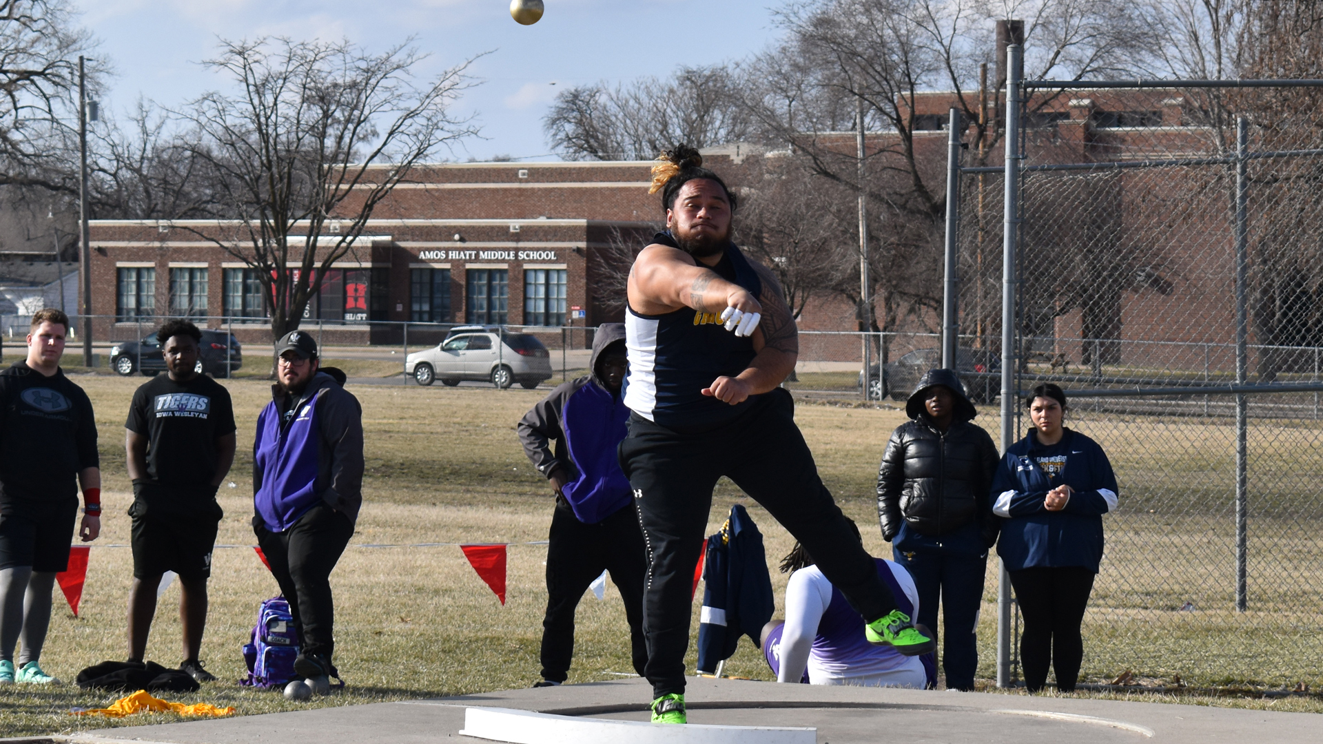 Men&rsquo;s Outdoor Track and Field Finish at the CMU Invitational