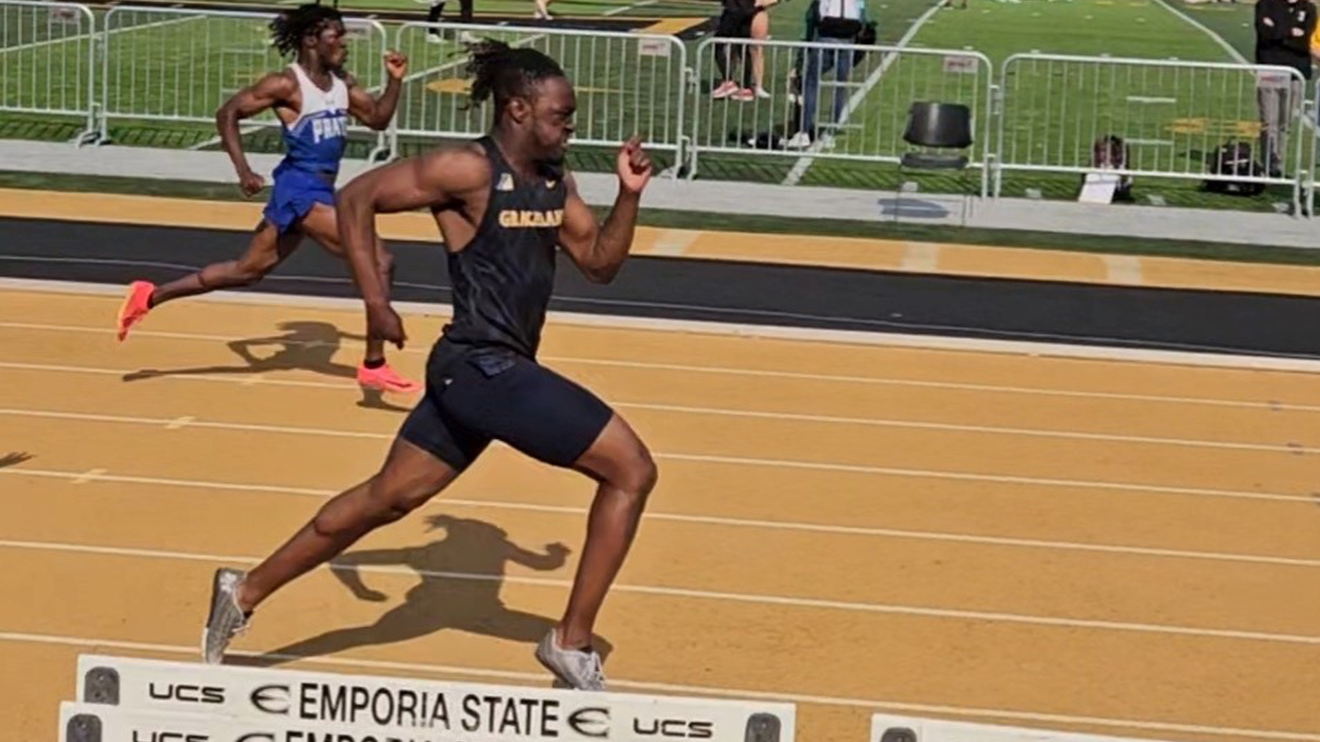 Men's Track and Field Took on the Midwest Classic