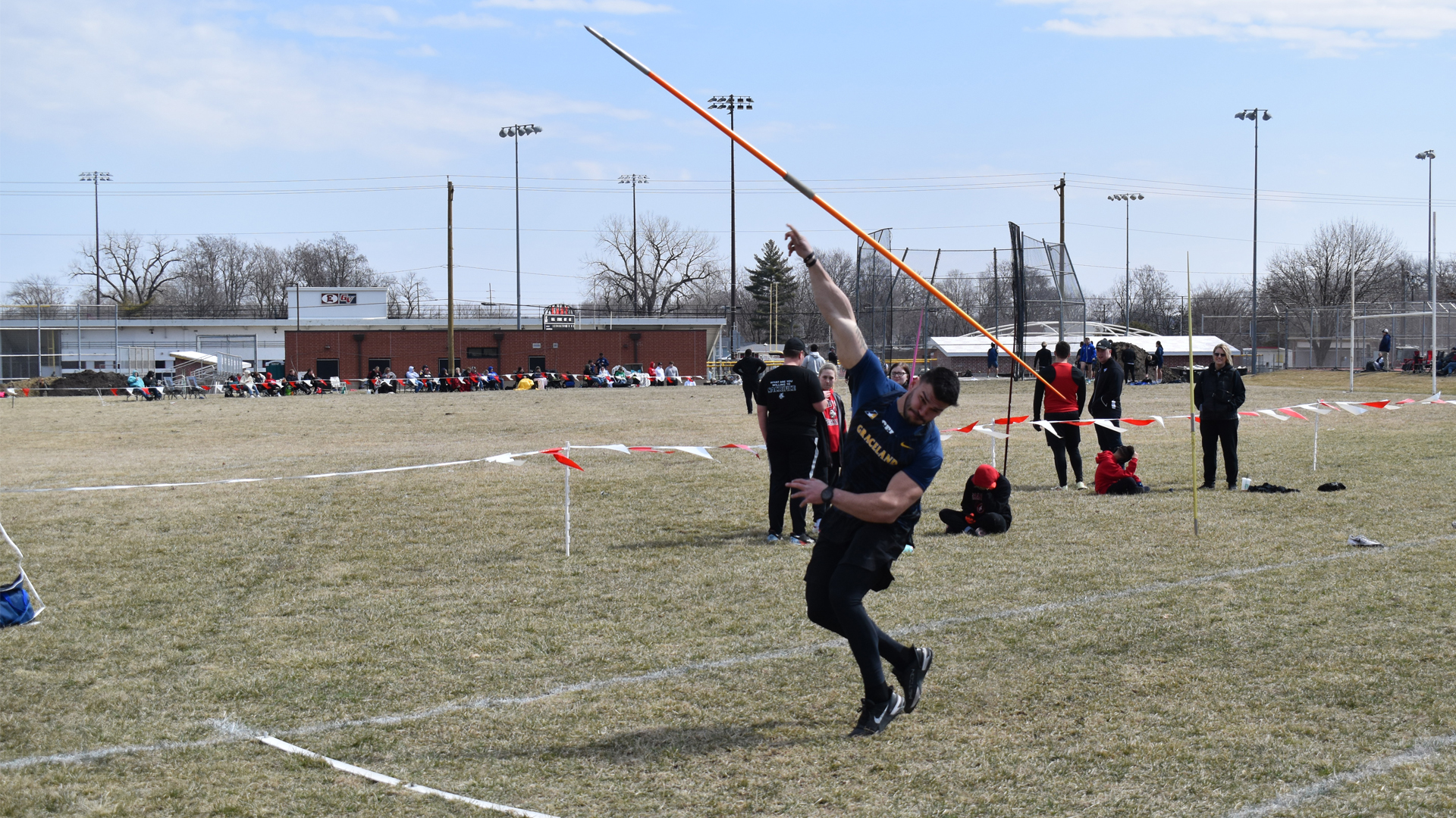 Men&rsquo;s Outdoor Track and Field Took on the Viking Classic; Kalentzis finished Fourth