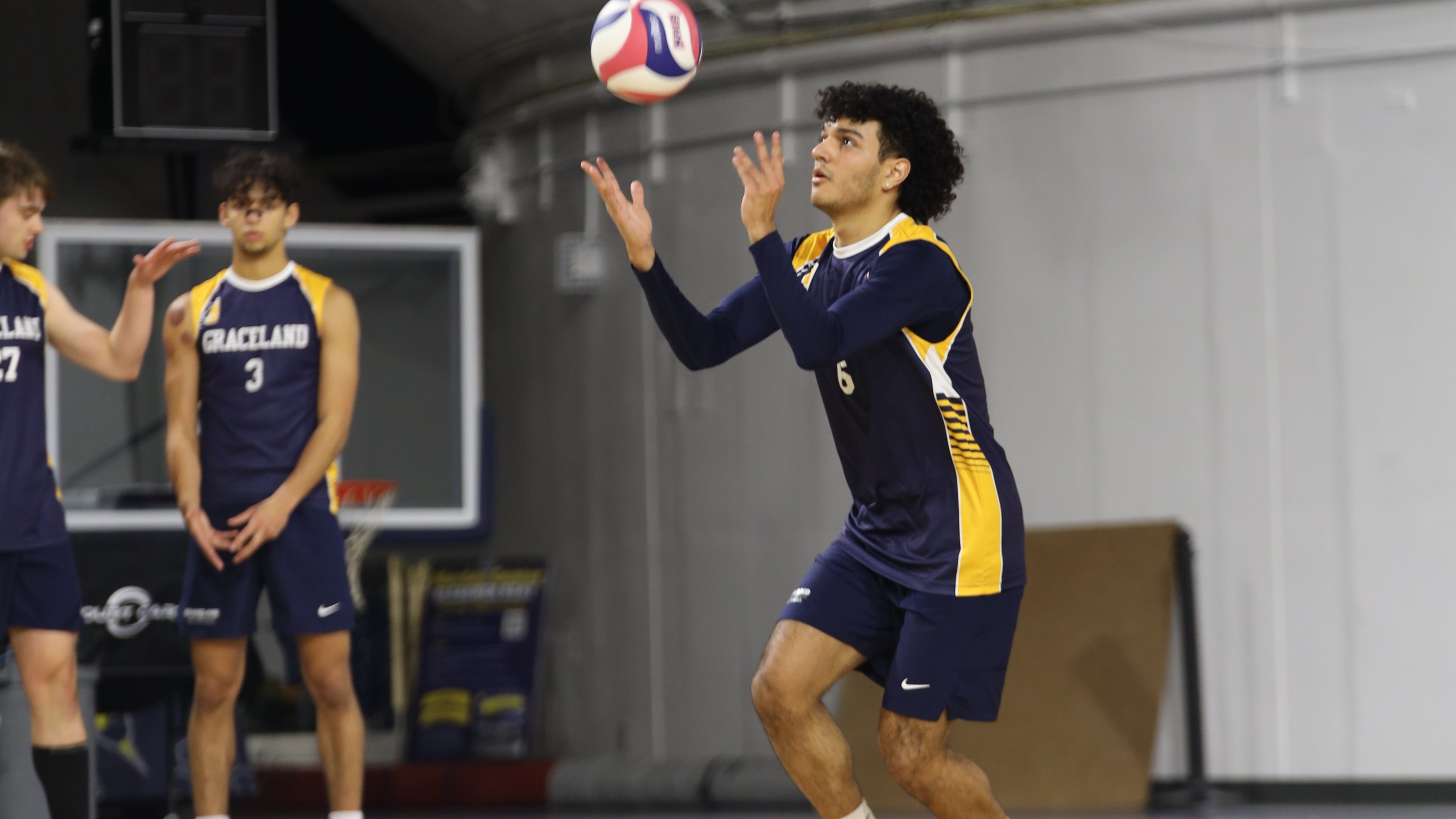 Men's Volleyball Sweeps Central Christian in Dominant Fashion