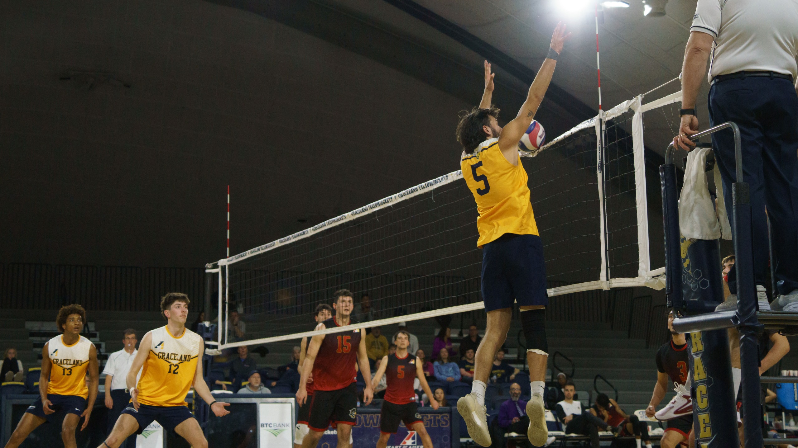 Mount Mercy Sweeps Graceland in Heart Matchup