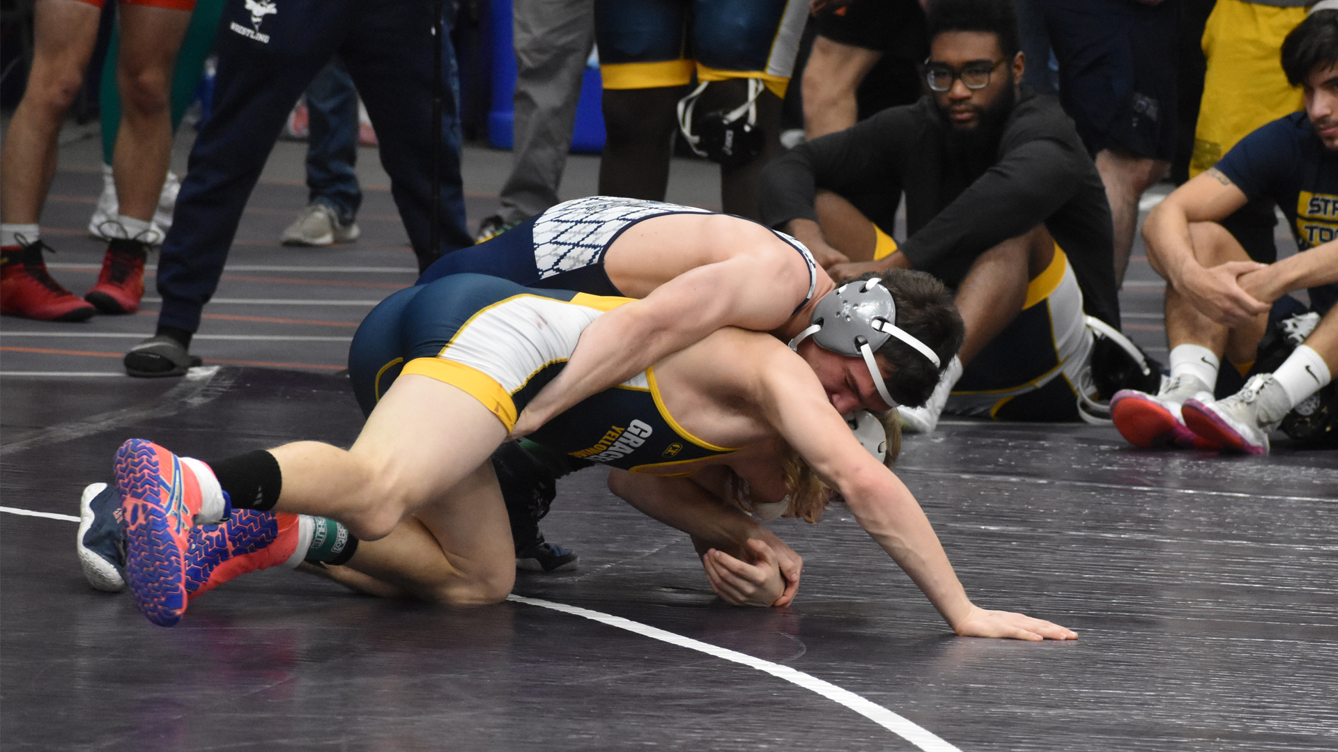 Men's Wrestling Concludes the MVC Open; Cornman Takes Sixth