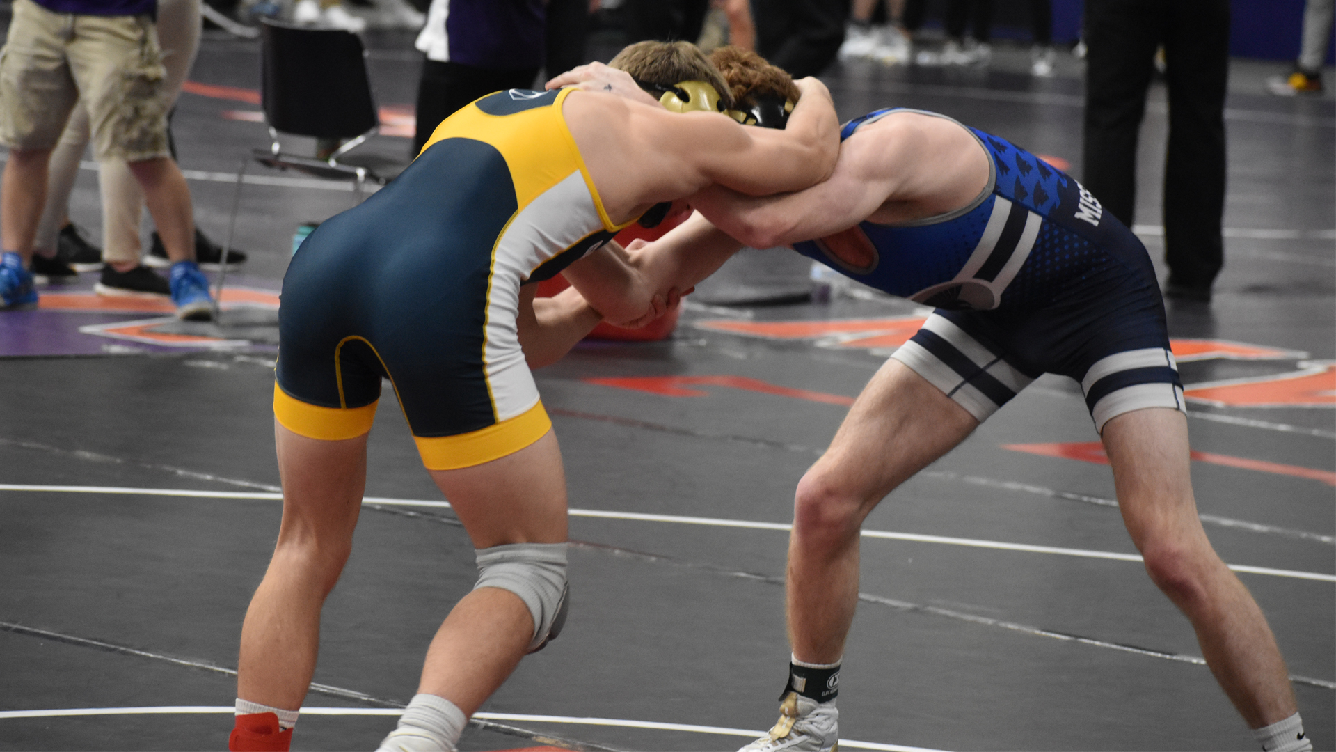 Wresting Concludes at the MVC Invite, Lupton Takes Third