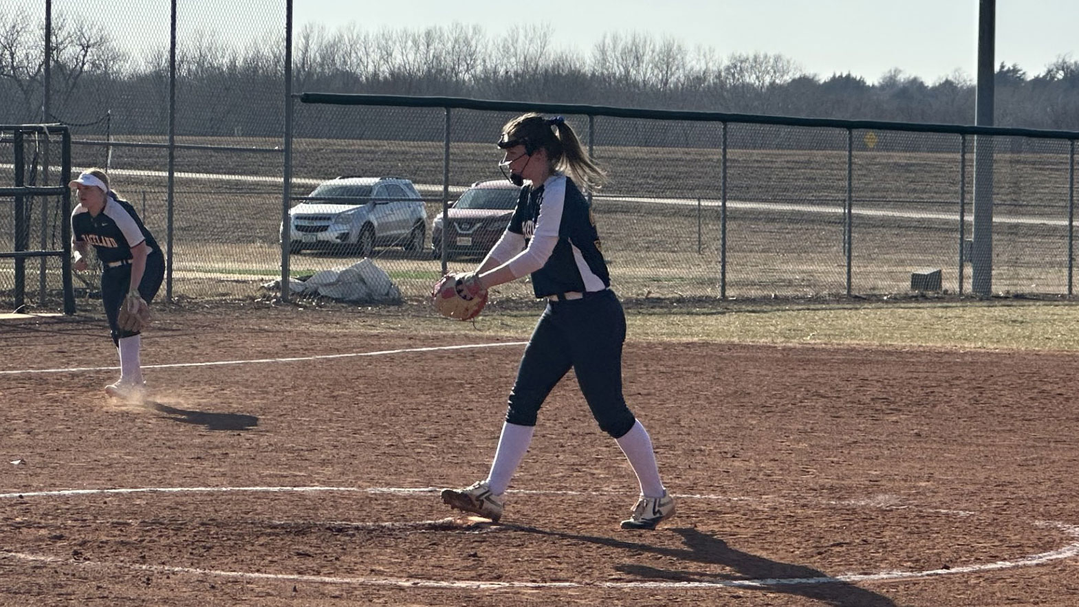 Graceland Softball Drops Twin Bill at Southwestern
