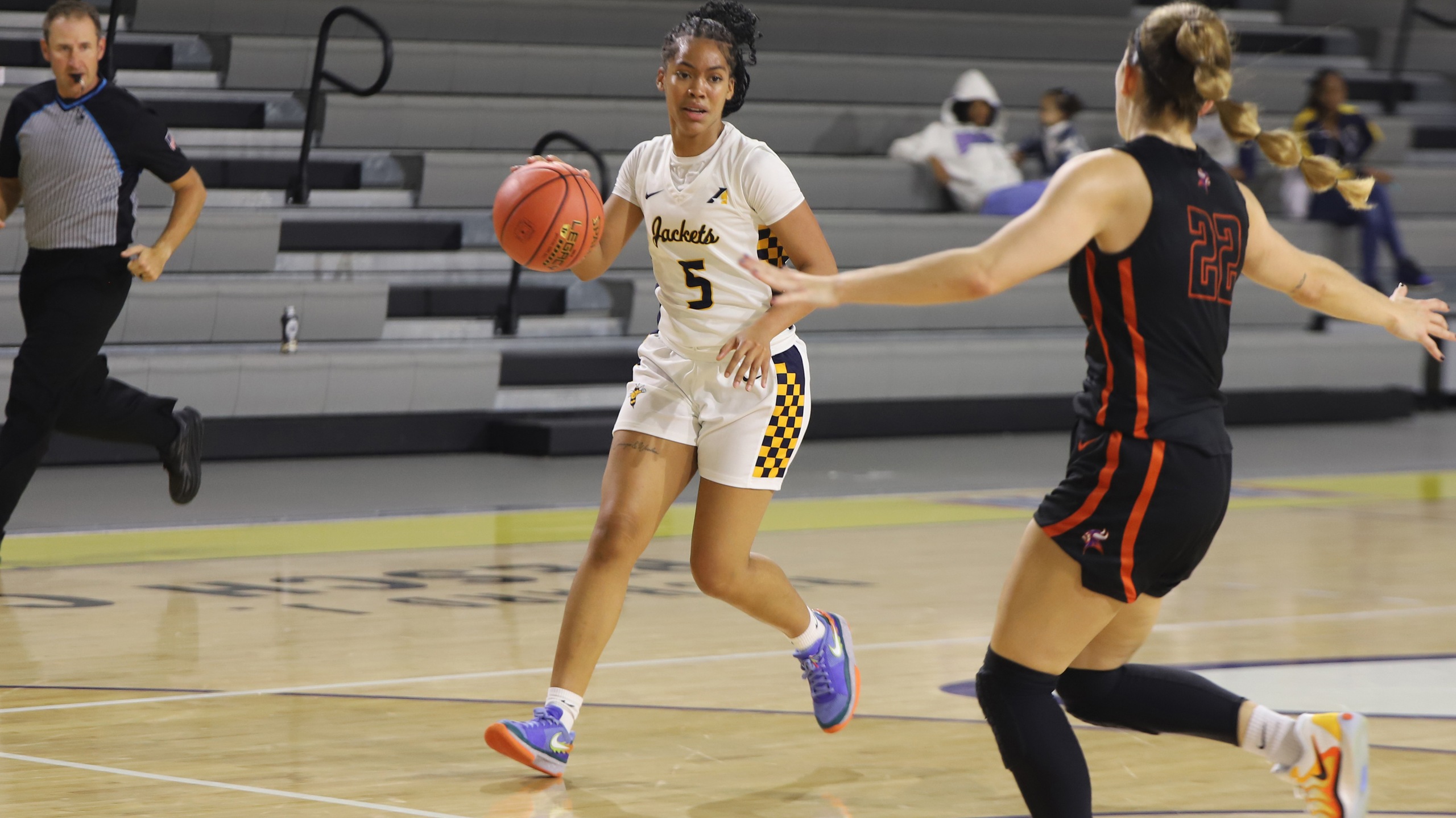 Women&rsquo;s Basketball Drops Hard-Fought Contest at Benedictine