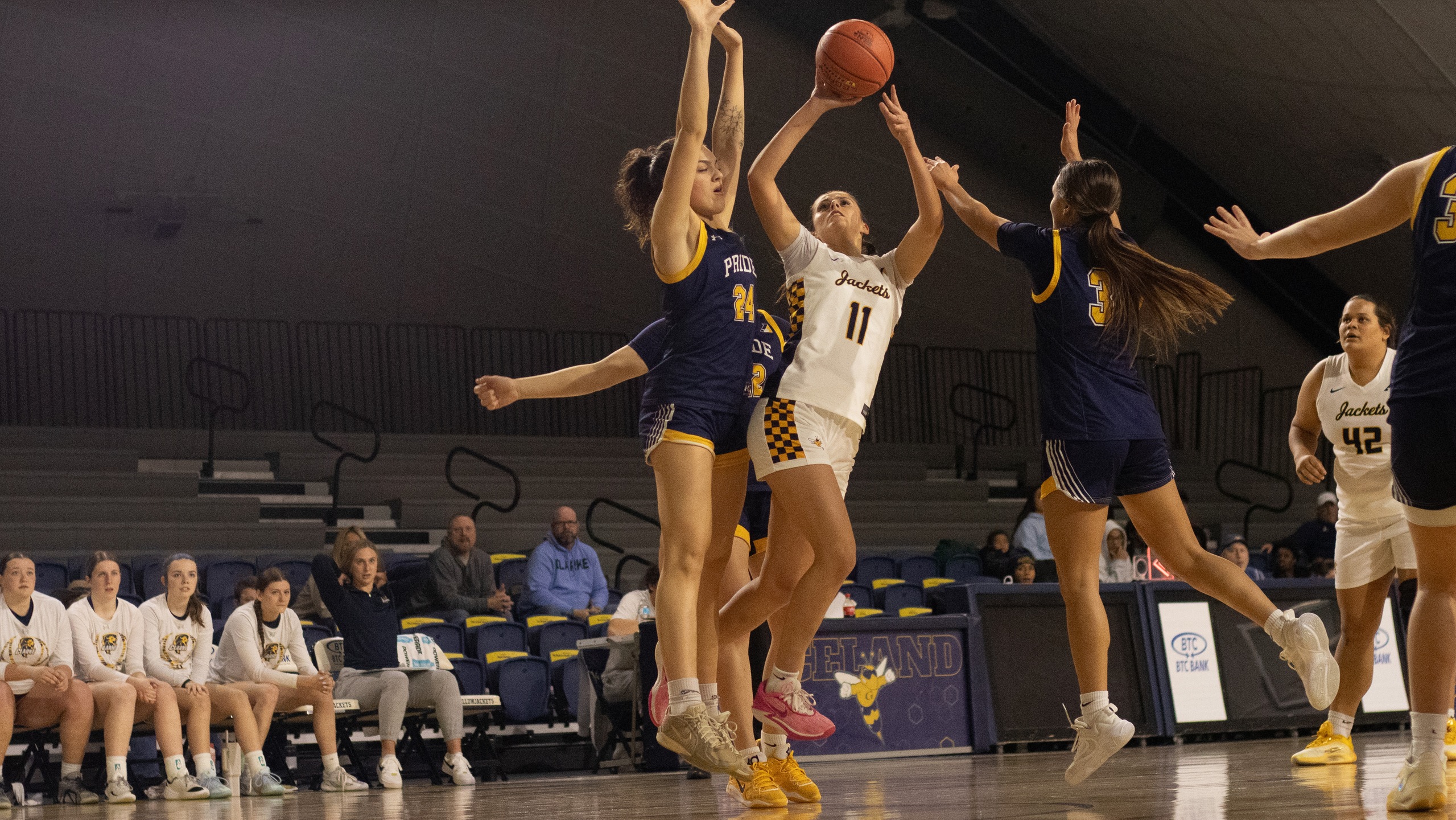 Graceland Women&rsquo;s Basketball Drops Road Contest to Clarke