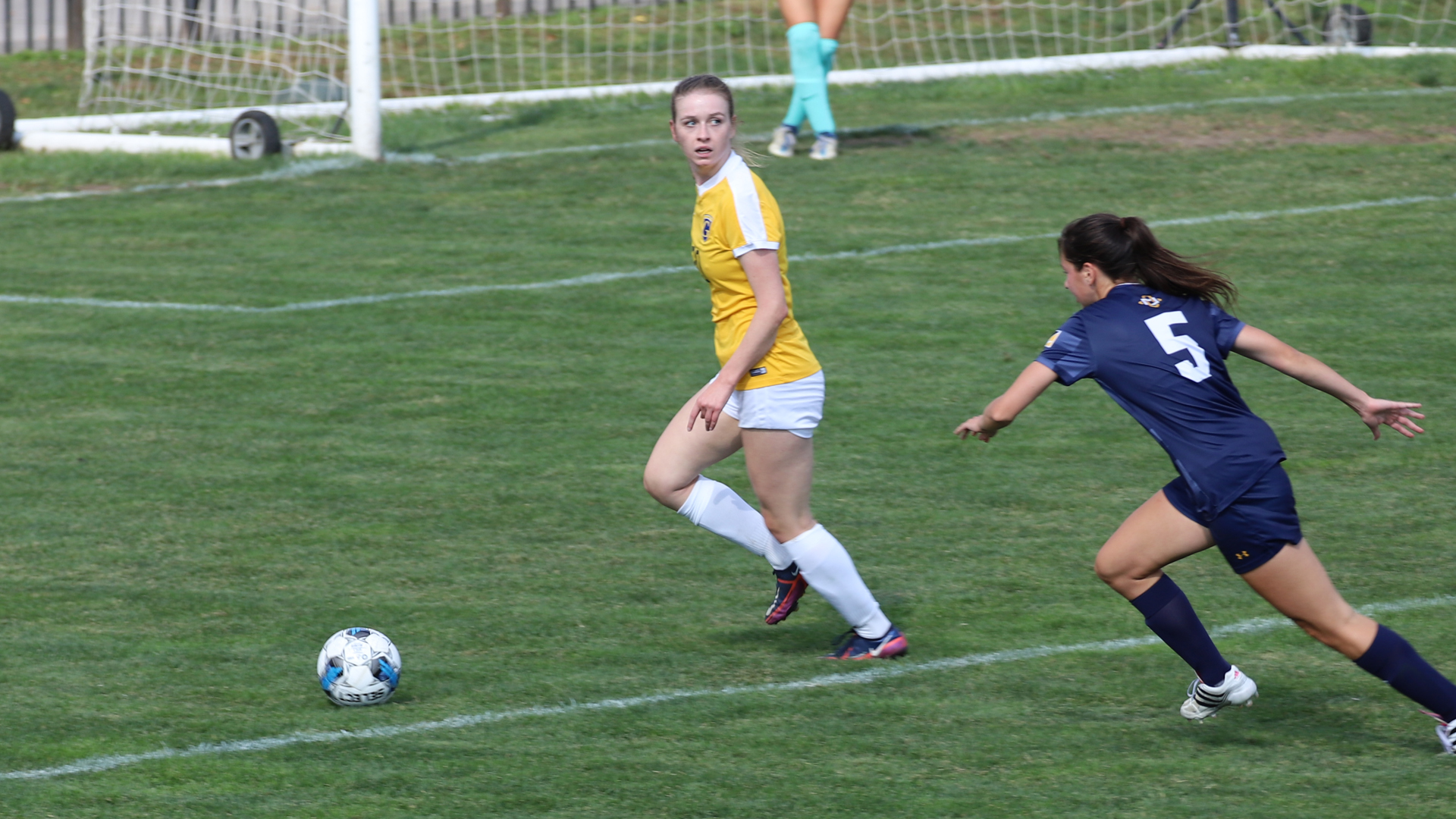 Women&rsquo;s Soccer Stopped in Conference Openers by Clarke