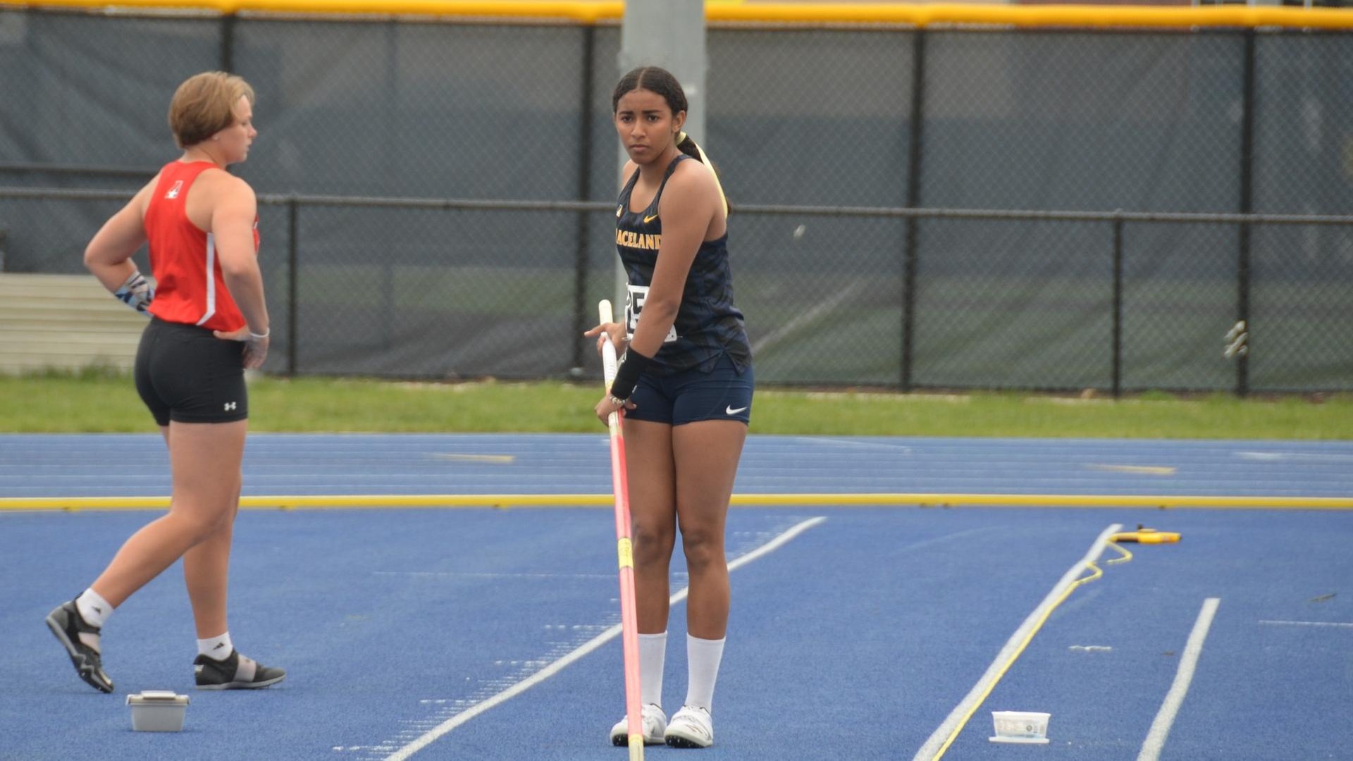 Women&rsquo;s Outdoor Track and Field Ends Day at the Heart Conference Championship; Clifton and Gilliland Took Second Place