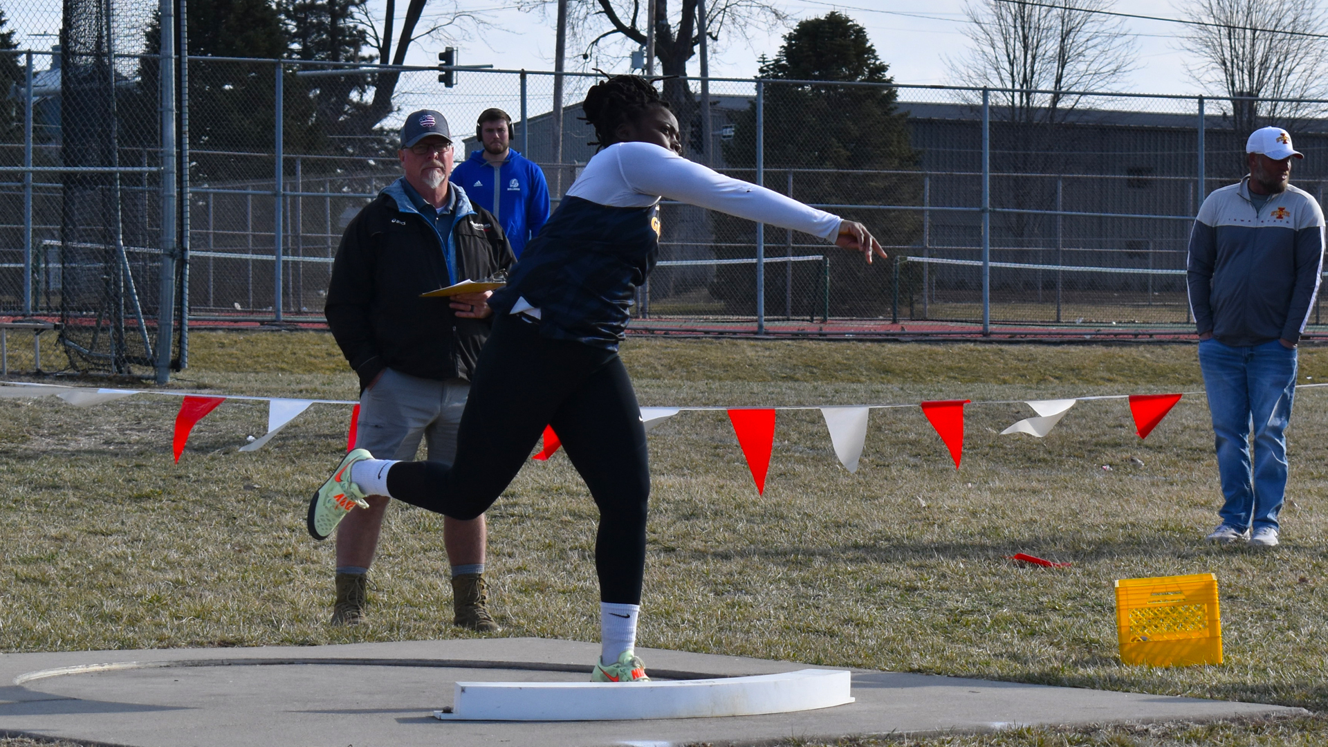 Women's Outdoor Track and Field Took on the David Suenram Gorilla Classic; K. Perkins Takes Second