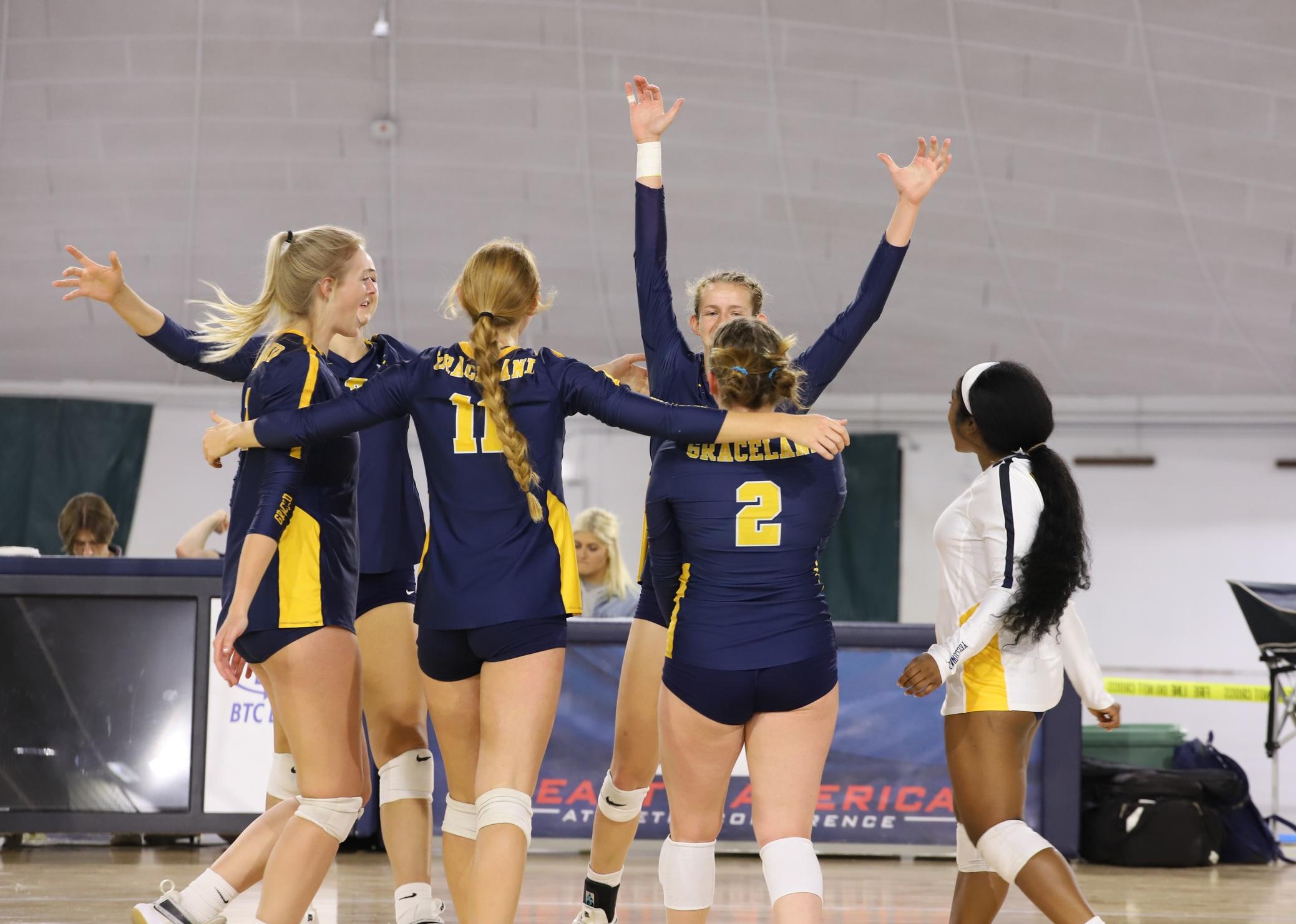Women's Volleyball Concludes Season Against Bobcats.