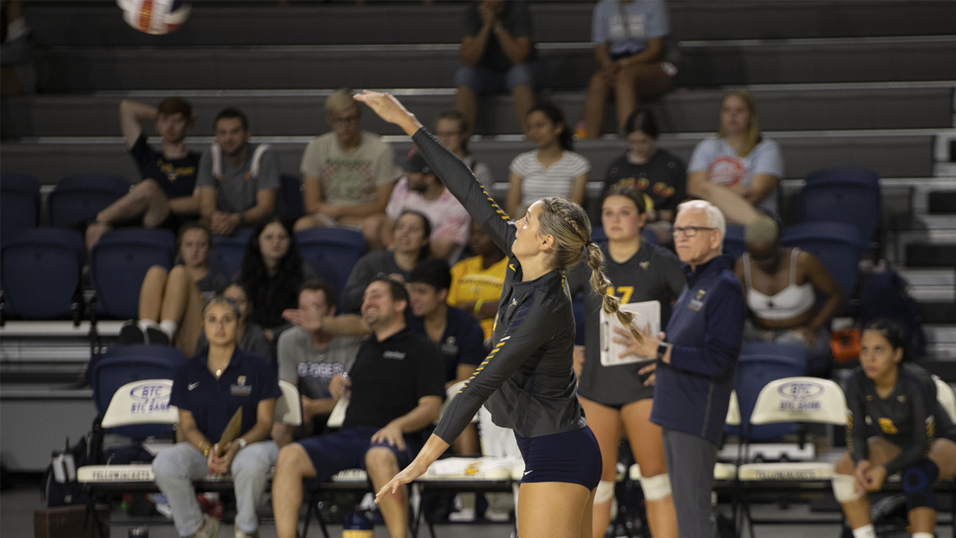 Women&rsquo;s Volleyball Defeated by Mount Mercy