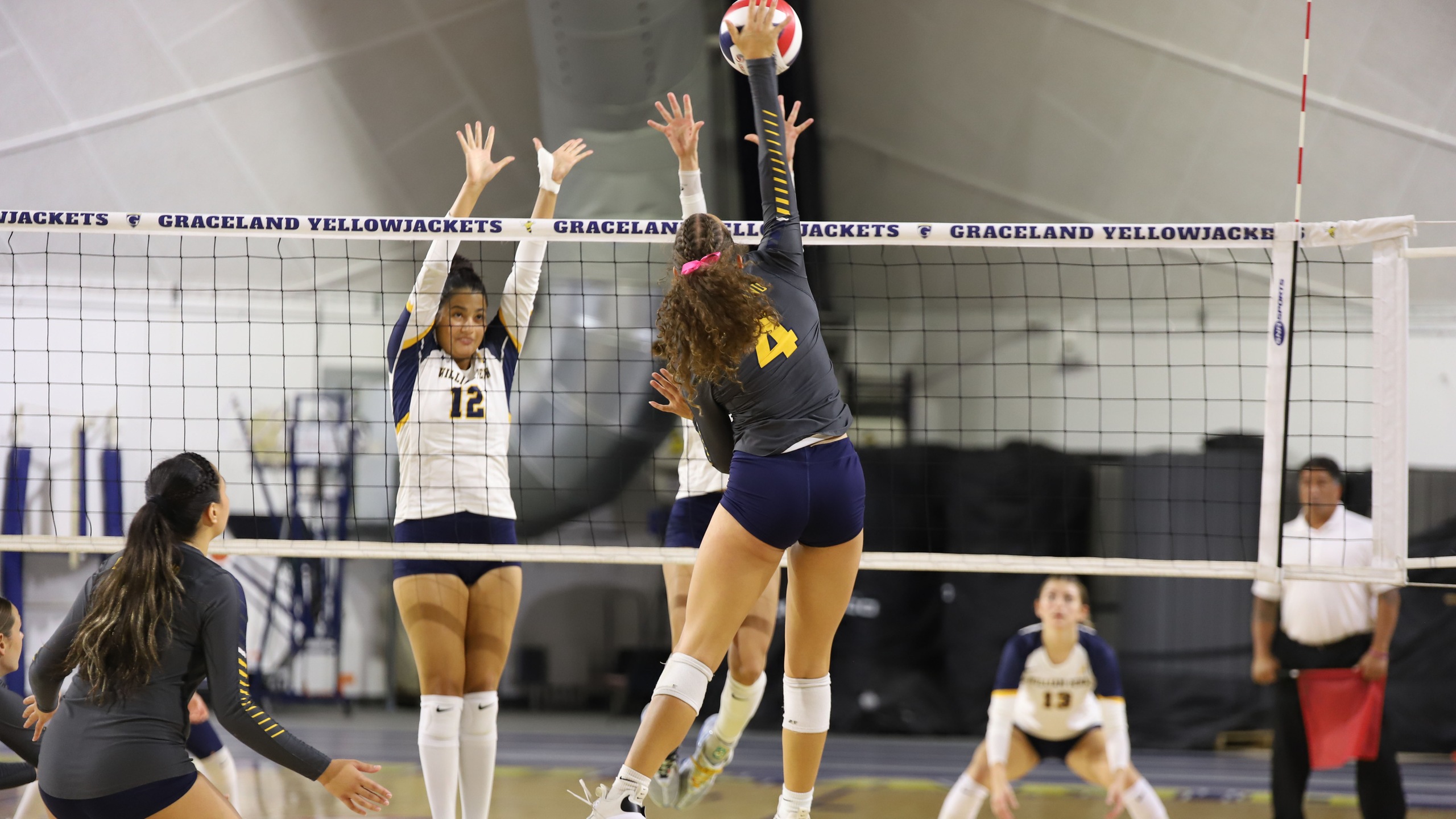 Graceland Volleyball Falls to William Penn in Four Sets