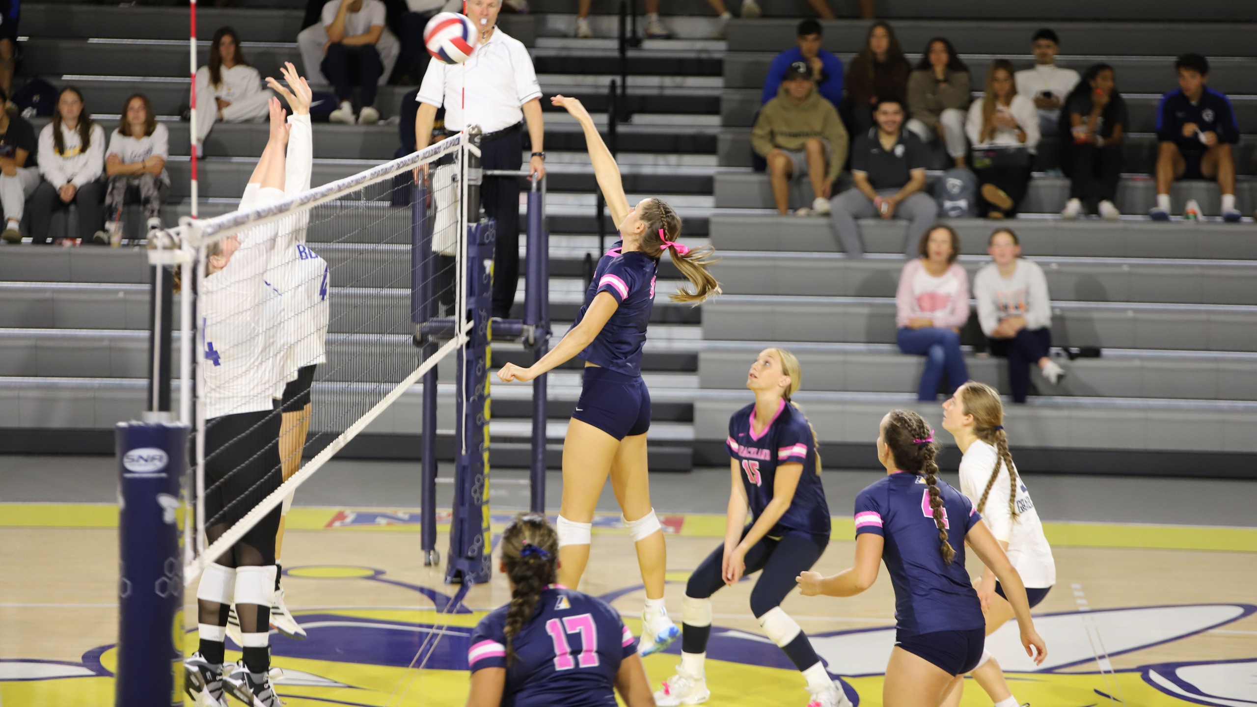 Graceland Women's Volleyball Falls in Straight Sets to Baker University