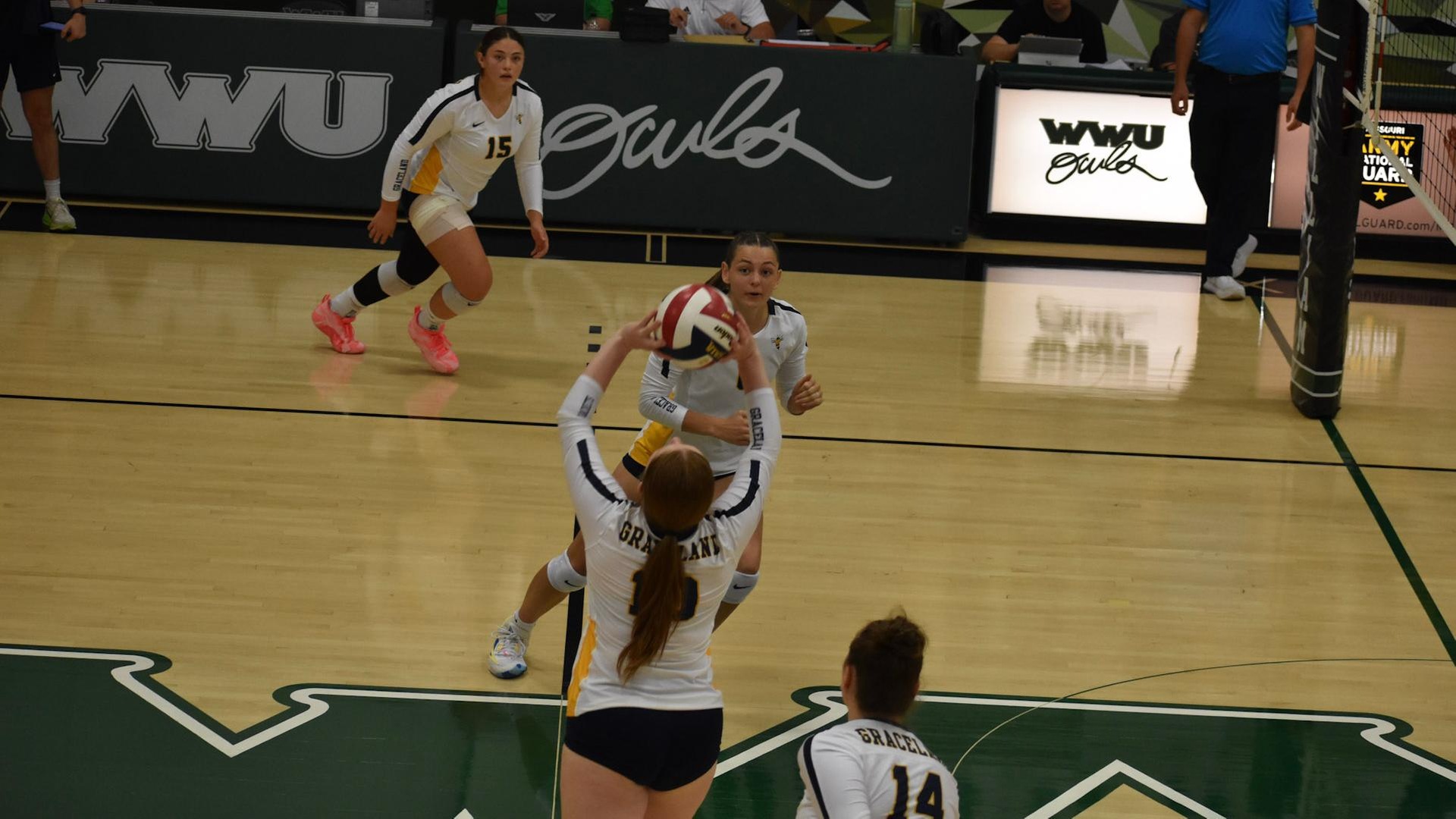 Graceland Volleyball Drops Straight-Set Match at University of Saint Mary