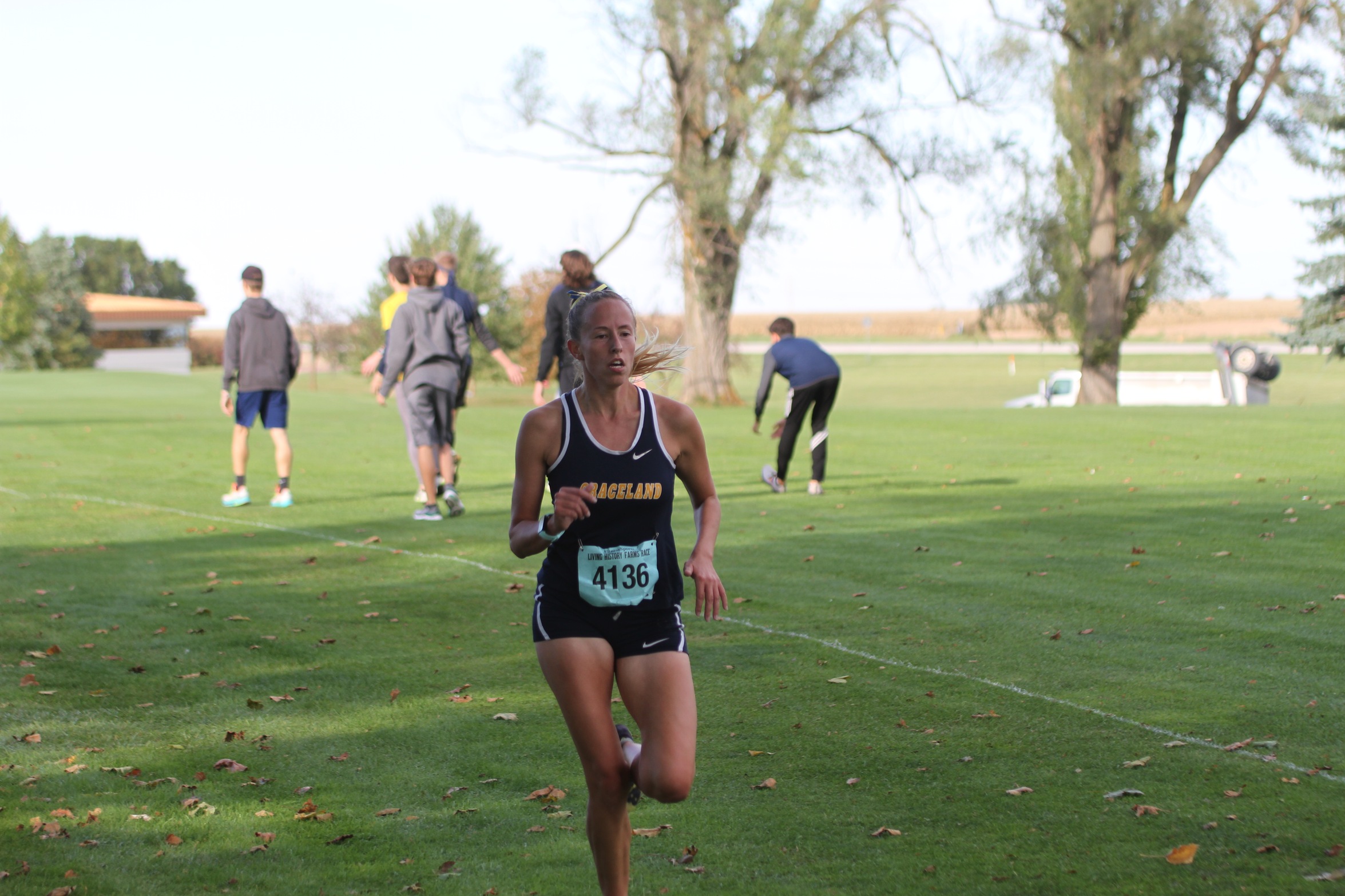 Women's Cross-Country Takes on Grand View Invite